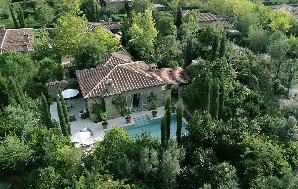 Private Estate: Abgelegene Gartenvilla "Dina Ferri" mit privatem Pool inmitten von Grün (Foto: PR)