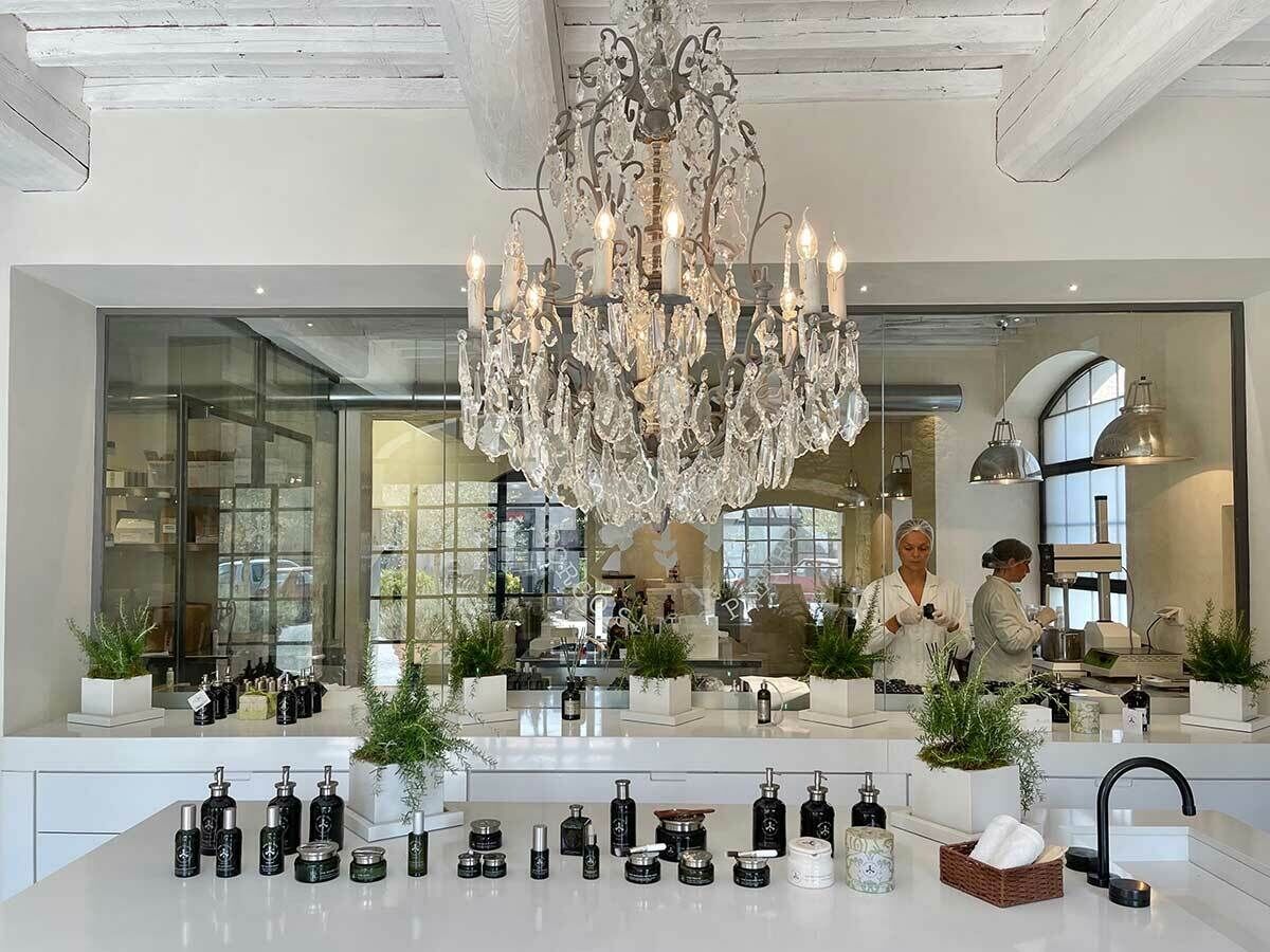 Das Labor von Seed to Skin im kleinen italienischen Örtchen auf dem Gelände des Borgos (Foto: PR)