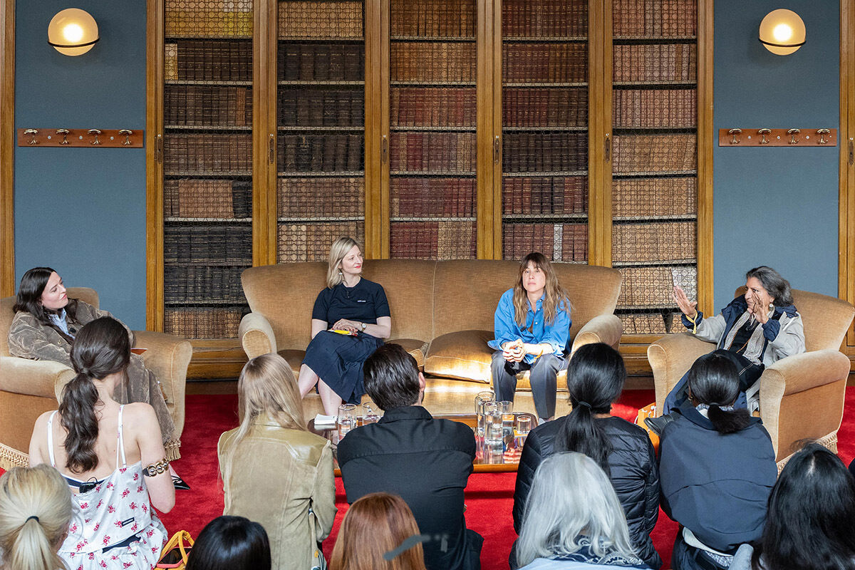 Mit dem neuen Literary Club setzt Miu Miu auf der Salone ein Zeichen für kulturelle Förderung und kreative Dialoge. (Foto: Miu Miu)