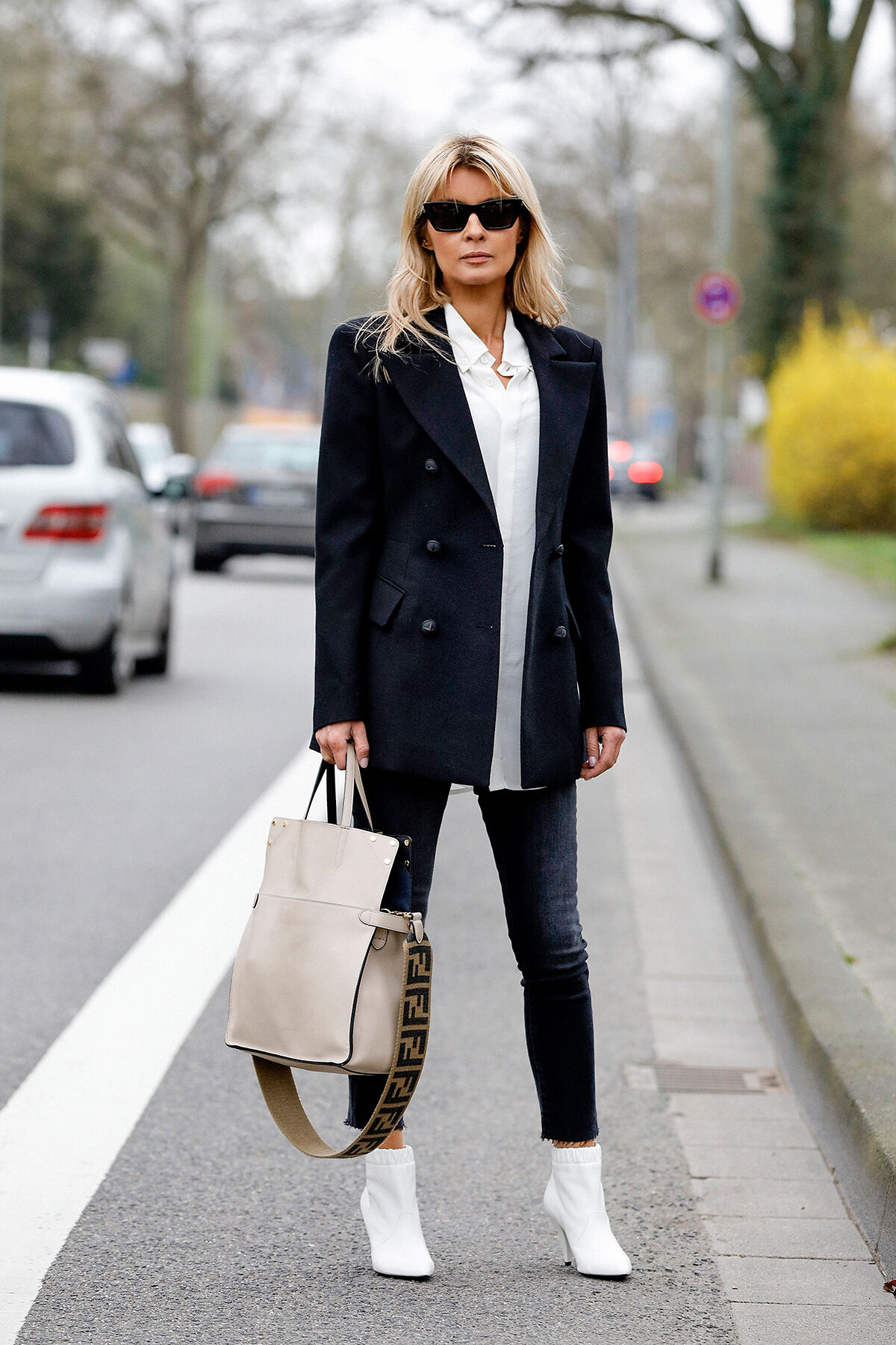 Dieses Outfit mit Skinny Jeans können Sie zu jedem Anlass tragen. (Foto: Getty Images)
