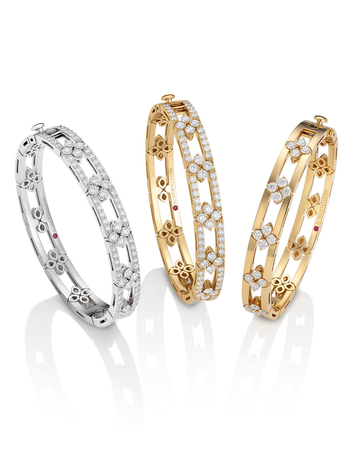 Die Love in Verona Collection kombiniert zeitgenössisches, minimalistisches Design mit handgefassten Diamanten, hochglänzend bearbeitetem Gold und raffinierten Verschlüssen für maximale Sicherheit bei klarer Eleganz (Foto: PR Roberto Coin)