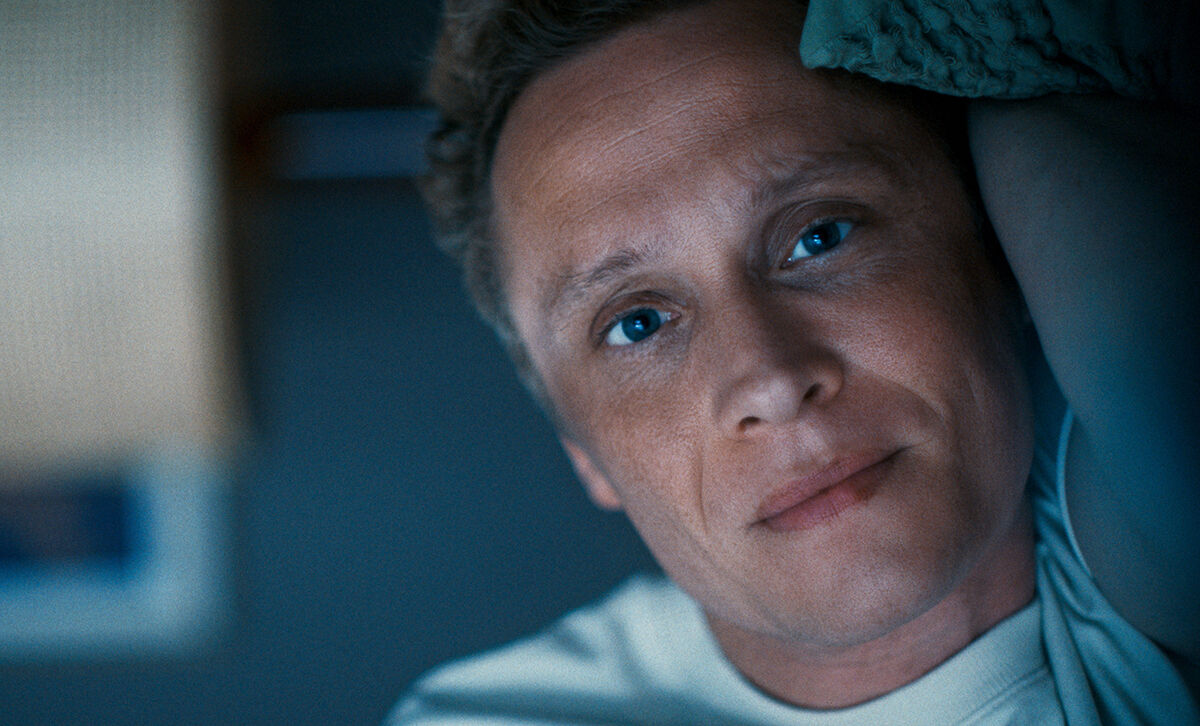 Matthias Schweighöfer kehrt mit „Das Leben der Wünsche“ in die deutschen Kinos zurück (Foto:©2025 PANTALEON Films GmbH / ProU Producers United Film GmbH / SevenPictures Film GmbH / ACS Filmproduktion GbR / RCS Filmproduktion GbR)