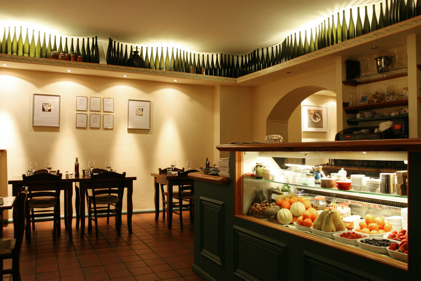 „Die Osteria Centrale in Charlottenburg ist für mich der beste Italiener in Berlin, so schön lebendig und lauter Lieblingsgerichte auf der Karte. Da gehe ich gern mit Freunden hin.“(Foto: Osteria Centrale)