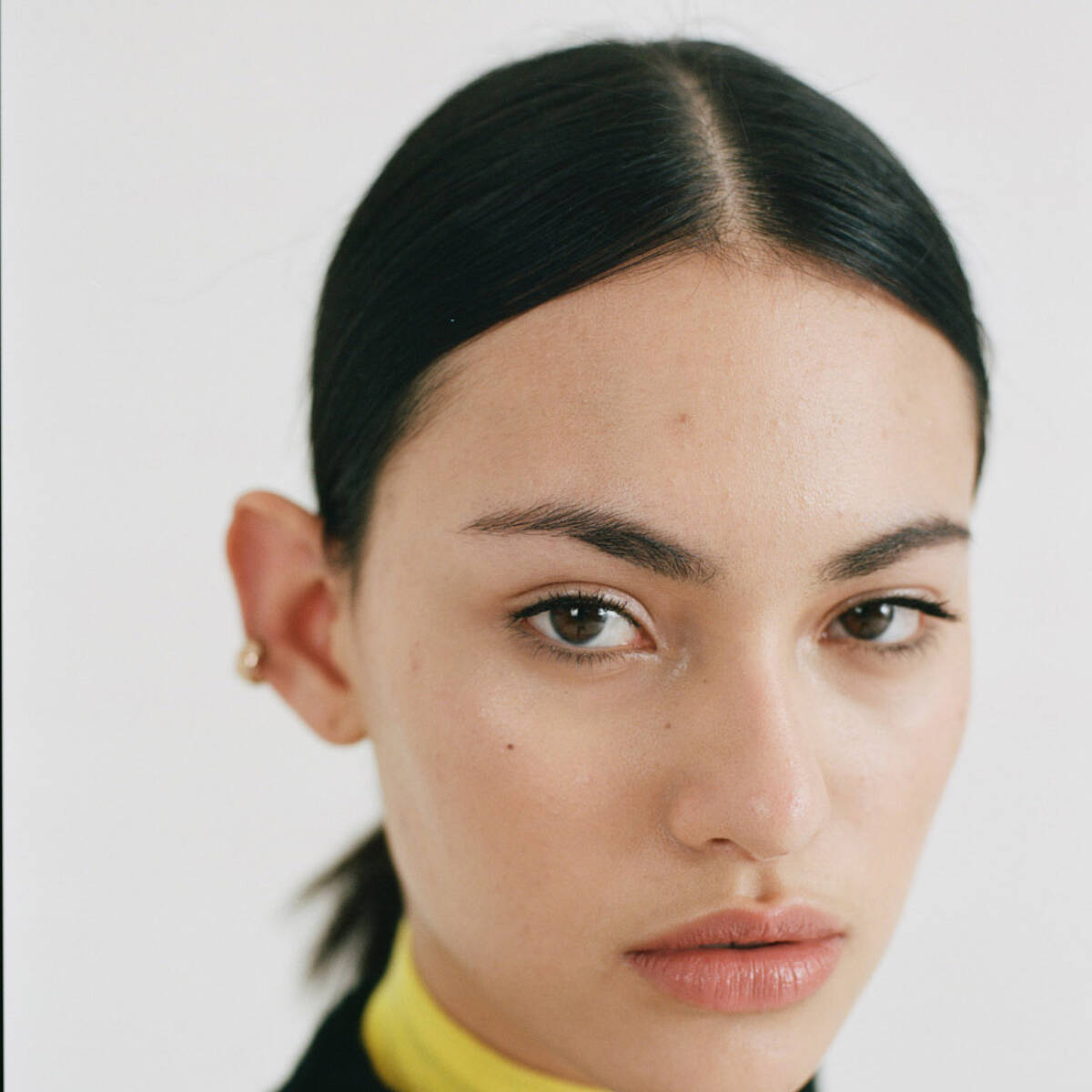 Graue Haare kaschieren: Die besten Produkte für einen makellosen Ansatz (Foto: Tristan Rösler)