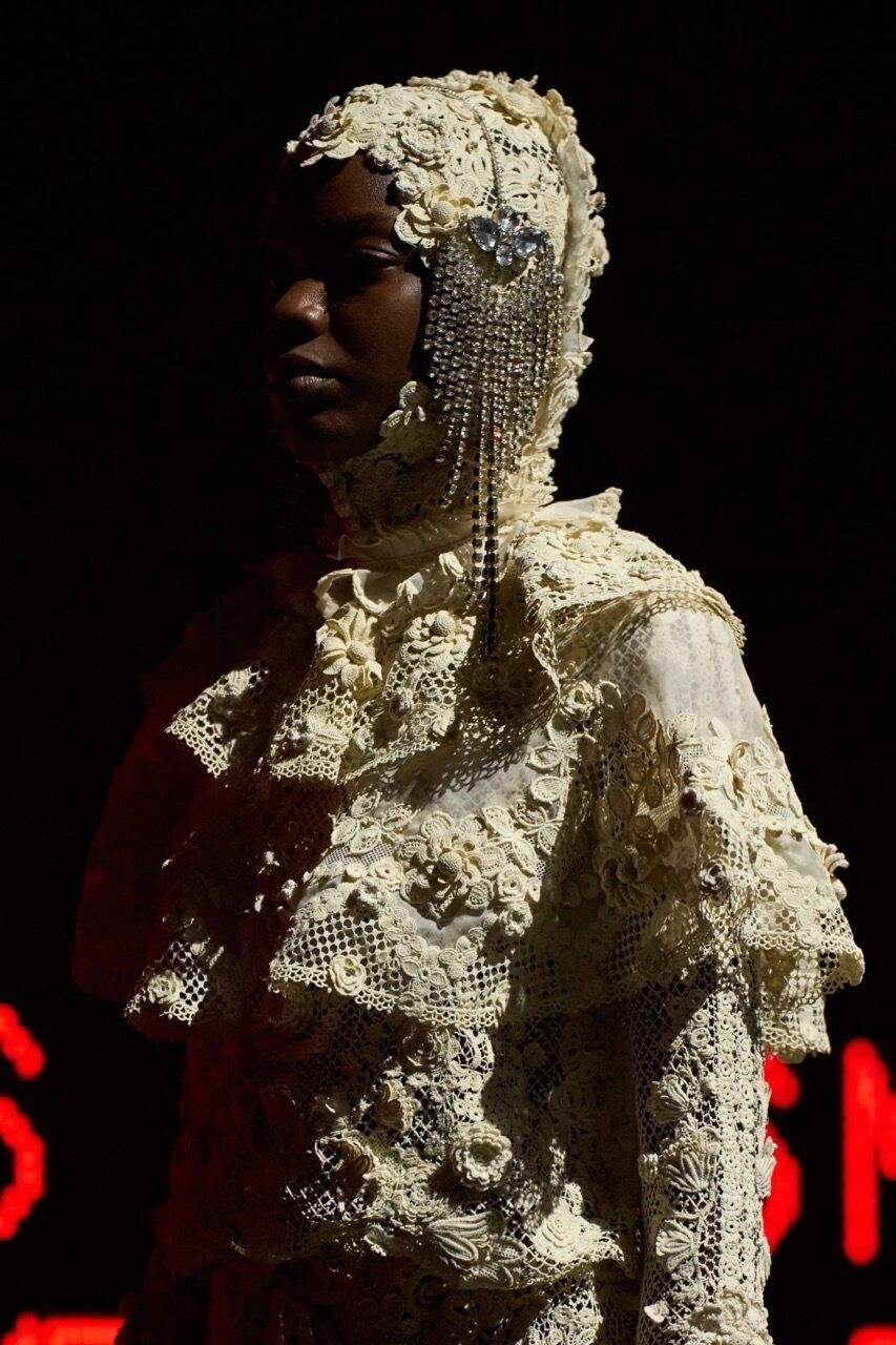 Haute Couture Look von Valentino (Foto: courtesy of Valentino)